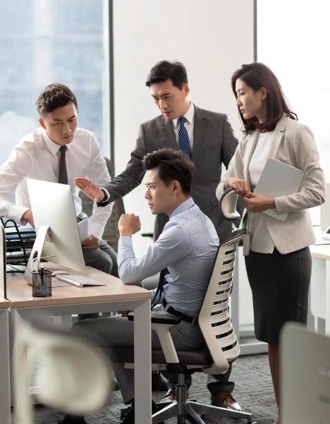 跨维竞争力：在技能通胀时代的生存法则